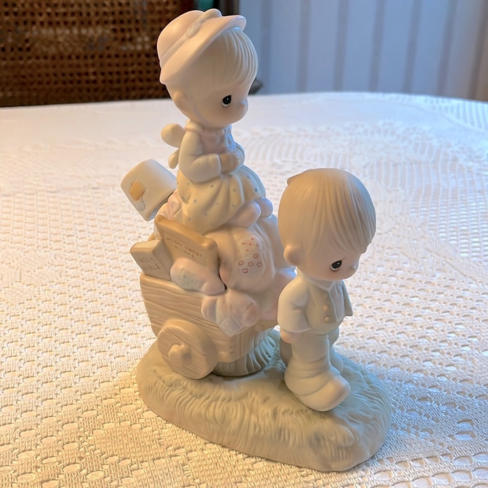 Precious Moments Walking By Faith